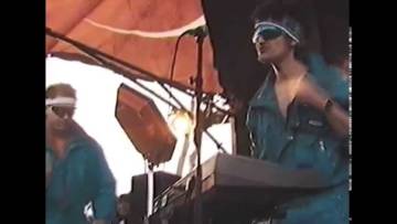 Techno-TV 19 Big Mike feat. Gianni La Bamba – "Orangensaft" Live im