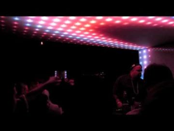 DJ SNEAK SPIELT CLAPTONE – CREAM IM WATERGATE BERLIN