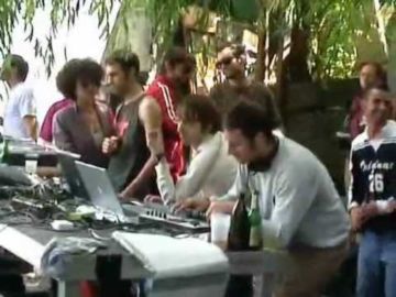 Villalobos & Friends @ Club der Visionaere 22-08-2003 Part 2