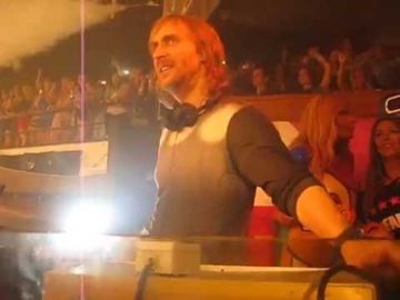 David Guetta live @ Pacha Ibiza June 2011 Video 2