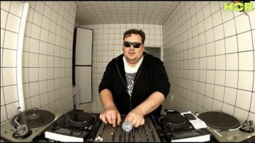 Es ist Berlin: DJing @ HÖR!