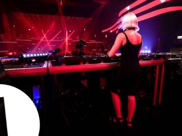 B.Traits live from Hï for Radio 1 in Ibiza