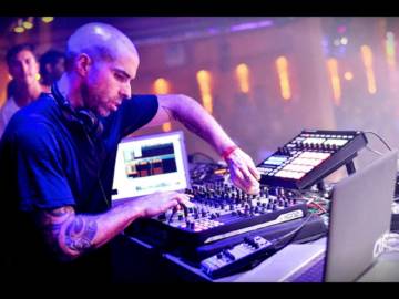 Chris Liebing 2002-07-14 Tresor Berlin Loveparade