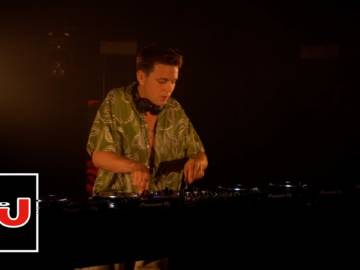 Felix Jaehn war im Rahmen der #Top100Clubs Virtual World Tour