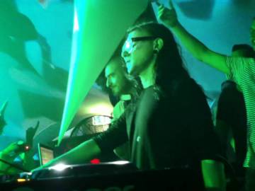 SKRILLEX Live Bootshaus Köln 21.08.2011 Cologne Wobble