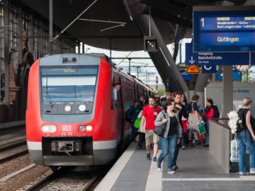 Erfurt Hauptbahnhof (Thüringen): Triebwagen nach Gotha