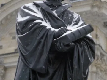 Dresden, Neumarkt mit Martin Luther vor der Frauenkirche