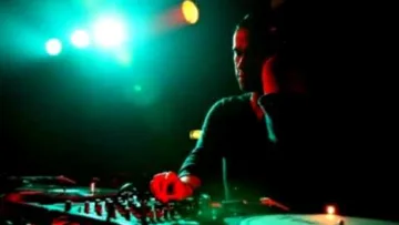 Techno-TV 16 Oliver Ho – Live at Tresor Berlin (c. 2000) (audio