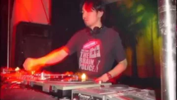 DJ Shufflemaster @ Tresor 2002
