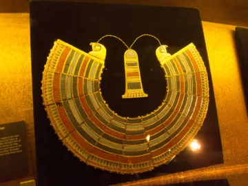 Royal necklace