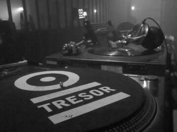 Dave Tarrida Live @ Tresor, Berlin Deutschland 03-16-2002