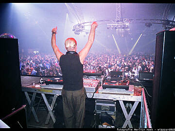 Techno-TV 22 Sven Väth Awakenings Amsterdam 29-04-2000