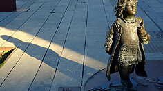 Monumento a los Hippies de Ibiza (2016), detalle