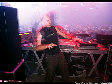 Techno-TV 22 Sven Väth Awakenings Amsterdam 29-04-2000