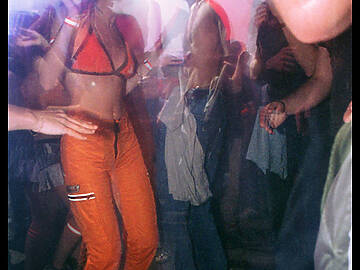 Techno-TV 22 Crowd Awakenings Amsterdam 29-04-2000